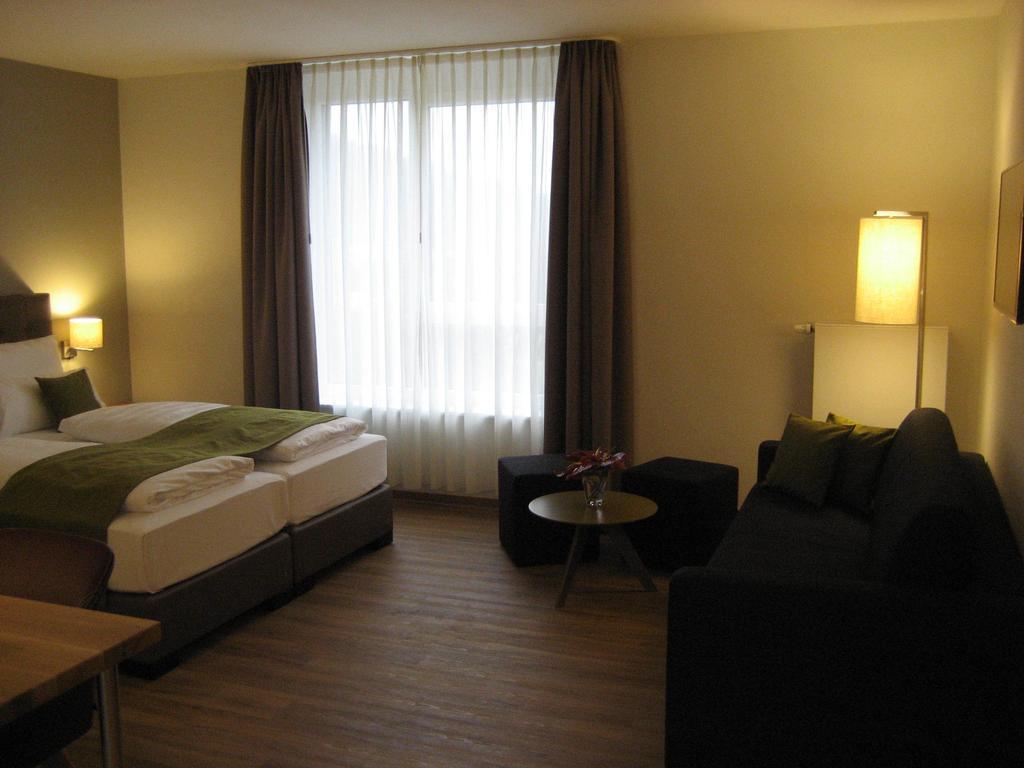 Hotel Kapellenberg Eibelstadt Chambre photo